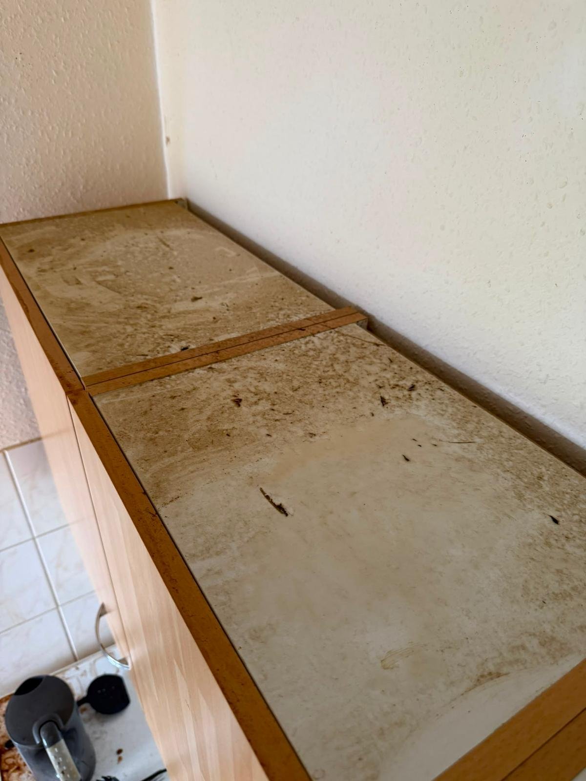 Ablagefläche vorher