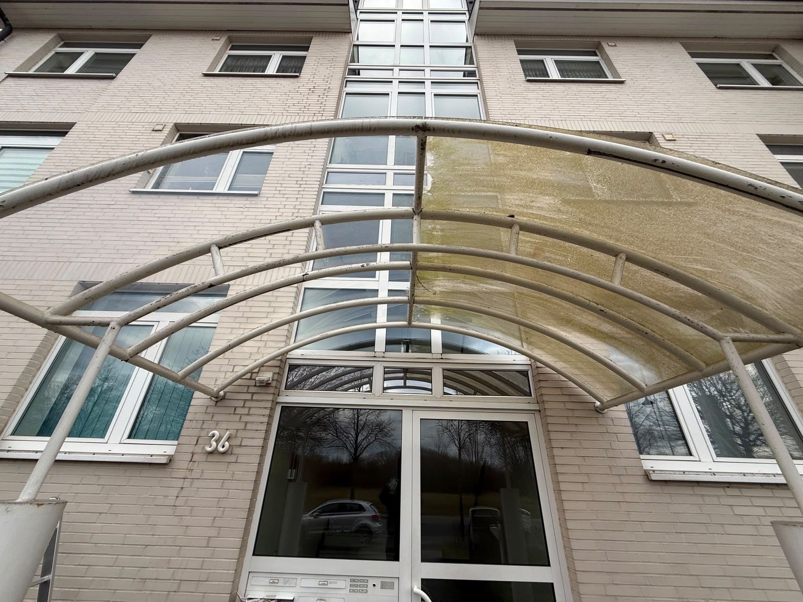 Überdachung Wohnhaus vorher